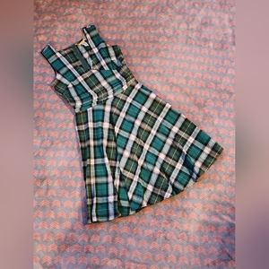 Tropical Wear Brand Green and White Plaid Sleeveless Dress Size Large